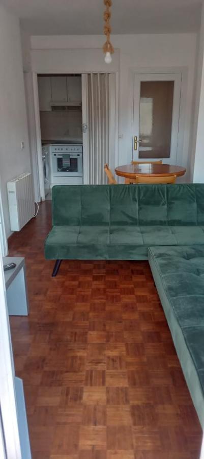 Luminoso, Centrico Y Silencioso Apartamento Jaca Bagian luar foto