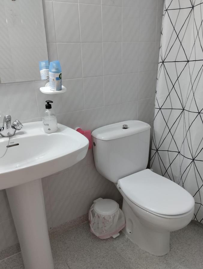 Luminoso, Centrico Y Silencioso Apartamento Jaca Bagian luar foto